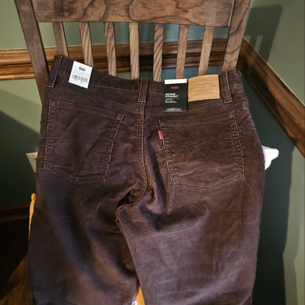 Levi's corduroy pants 30x28